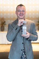 Gewinner des Dr. Wolfgang Hevert-Preises 2022 untersucht Einfluss von Vitamin D auf schwarzen Hautkrebs