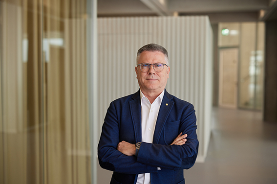 Prof. Hagen Pfundner wird zum 1. Mai 2024 Vorsitzender der Roche Deutschland Holding GmbH 